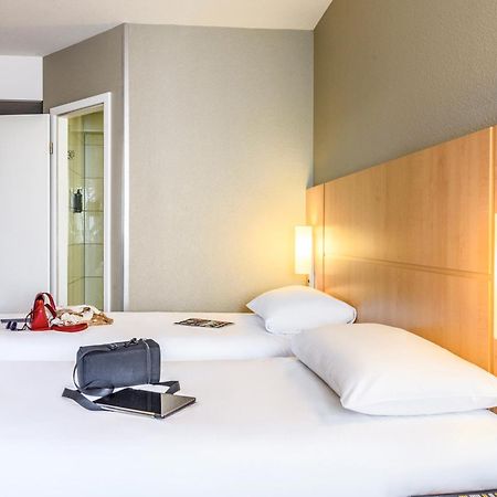 Ibis Lausanne Кріссіер Екстер'єр фото