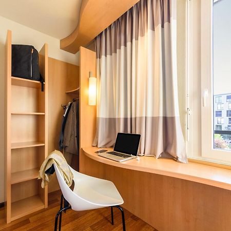 Ibis Lausanne Кріссіер Екстер'єр фото
